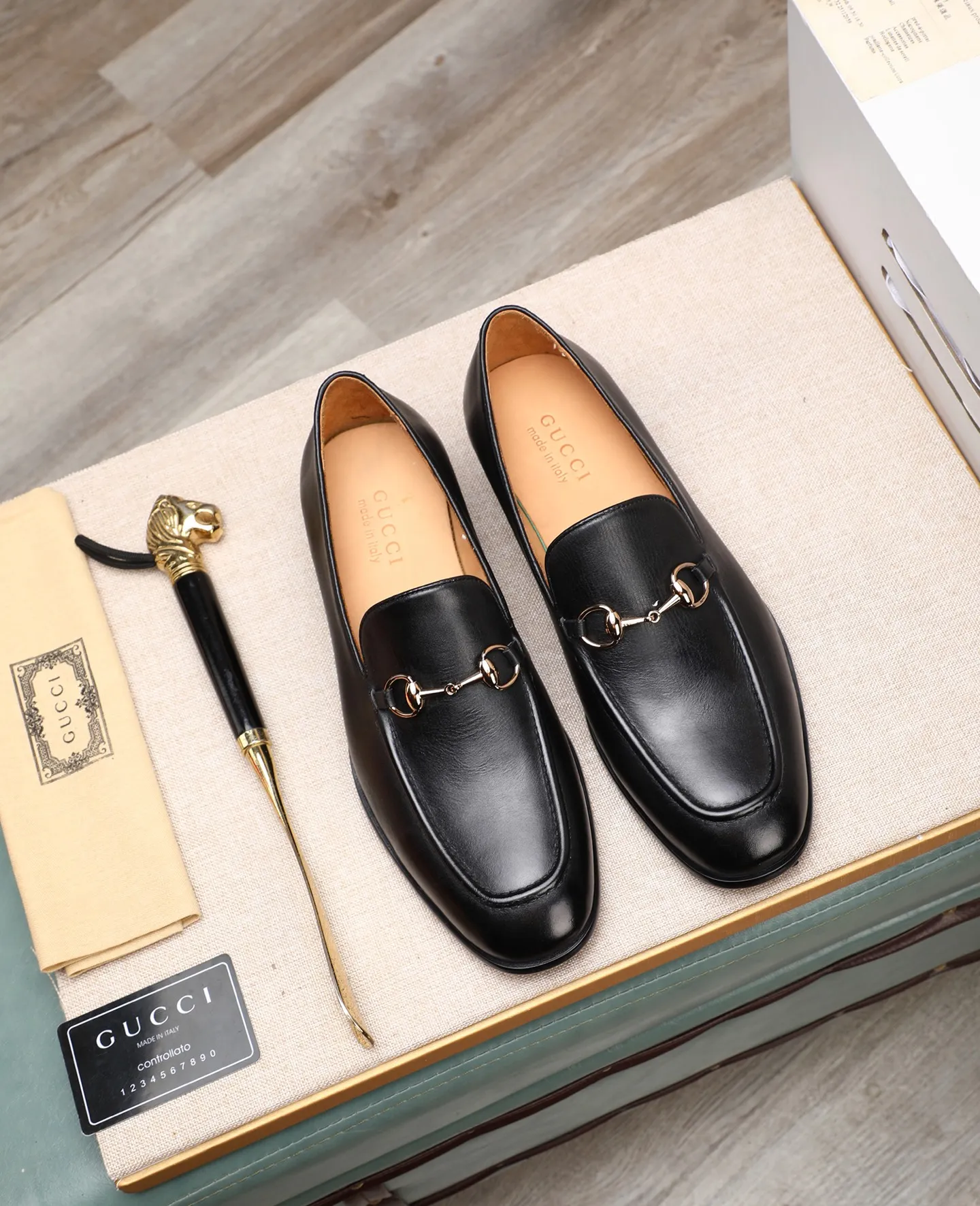 Men's shoes 💰620 📛📛Original version (water-dyed cowhide) Gucci GUCCI official website formal shoes 🌀 Italy 🇮🇹 imported cowhide ➕ top imported water-dyed cowhide lining 💋 fine handmade original bottom, the real thing looks better when photographed in person Standard size 39-44 (38 45 customized)